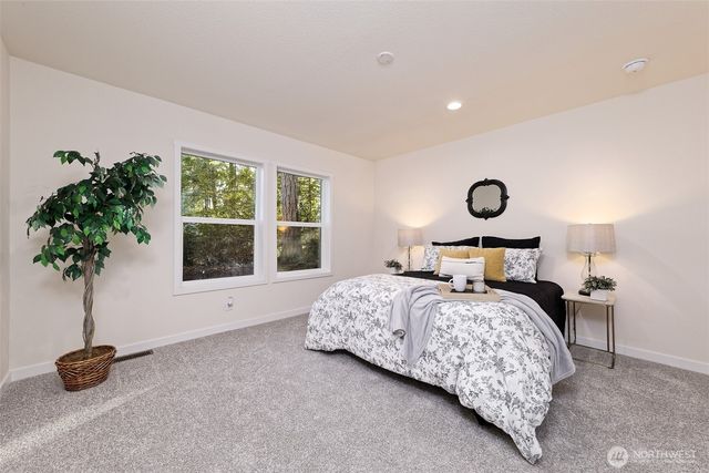 31 E Sherwood Place, Shelton, WA 98584