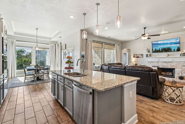 1074 Boulder, New Braunfels, TX 78132