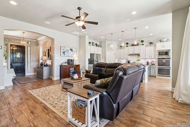 1074 Boulder, New Braunfels, TX 78132