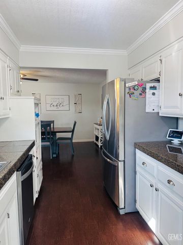 3905 Madrid Avenue, Bakersfield, CA 93309