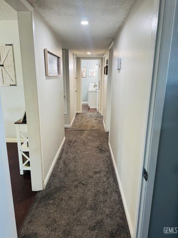 3905 Madrid Avenue, Bakersfield, CA 93309