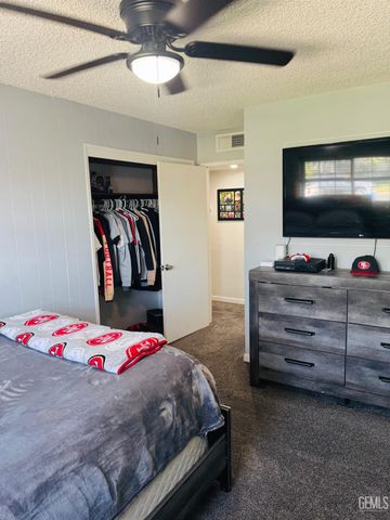 3905 Madrid Avenue, Bakersfield, CA 93309