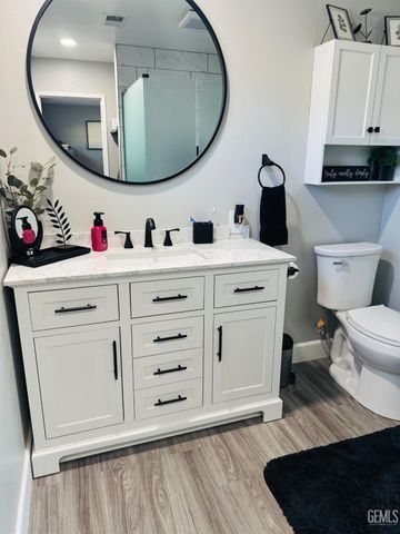 3905 Madrid Avenue, Bakersfield, CA 93309