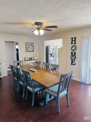 3905 Madrid Avenue, Bakersfield, CA 93309