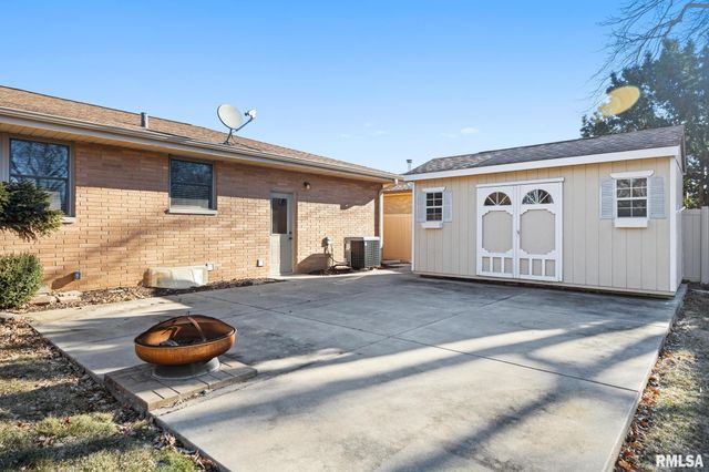 525 BRENTWOOD Road, Morton, IL 61550