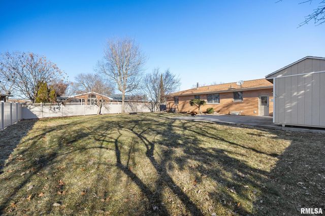 525 BRENTWOOD Road, Morton, IL 61550