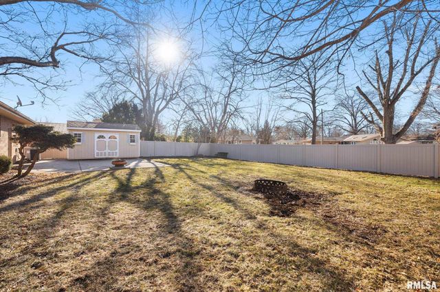 525 BRENTWOOD Road, Morton, IL 61550