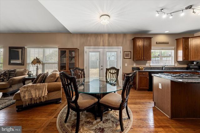 6 NEWBURY DR, Stafford, VA 22556