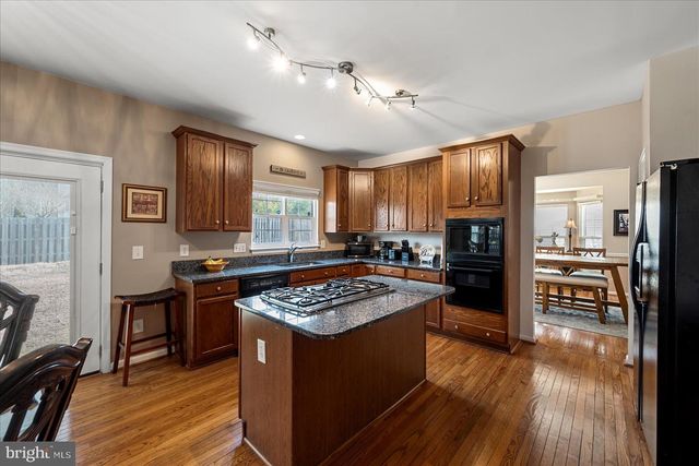 6 NEWBURY DR, Stafford, VA 22556