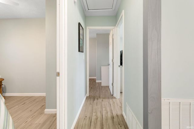 1423 Corby Boulevard, South Bend, IN 46617