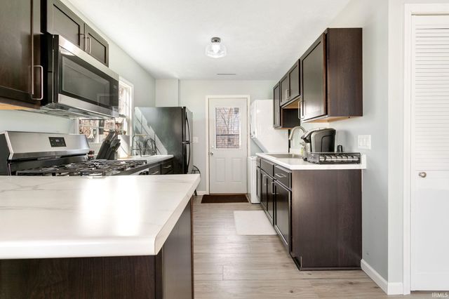 1423 Corby Boulevard, South Bend, IN 46617