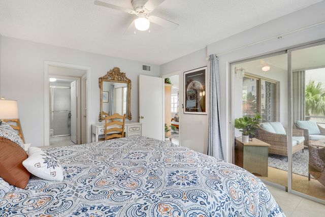 308 Golfview Road 201, North Palm Beach, FL 33408