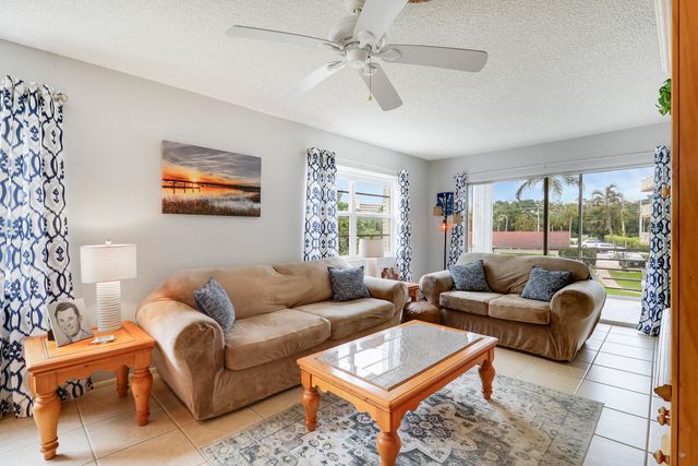 308 Golfview Road 201, North Palm Beach, FL 33408