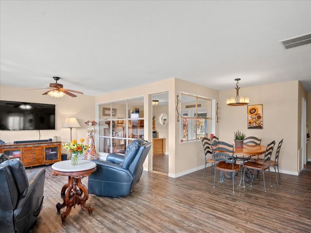 1071 Pinon, Los Alamos, NM 87544