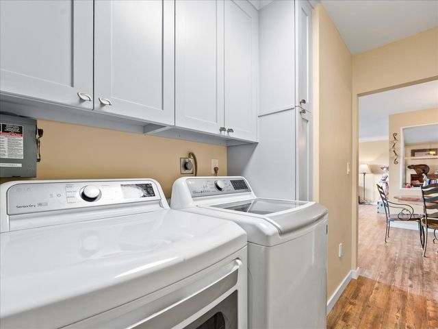 1071 Pinon, Los Alamos, NM 87544