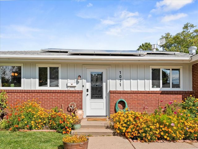 1071 Pinon, Los Alamos, NM 87544