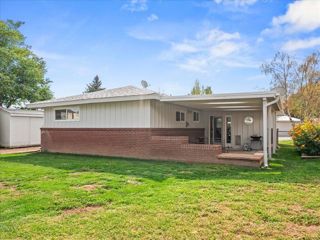 1071 Pinon, Los Alamos, NM 87544