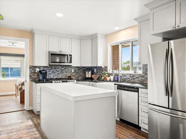 1071 Pinon, Los Alamos, NM 87544