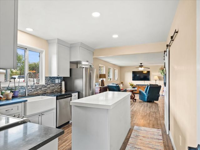 1071 Pinon, Los Alamos, NM 87544