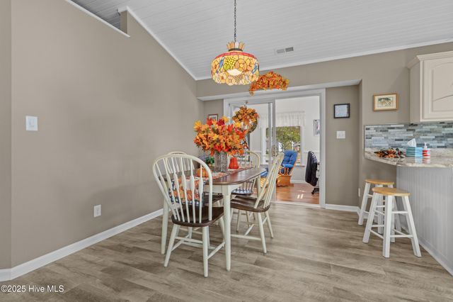 482 Pepper Breeze Avenue SW, Calabash, NC 28467