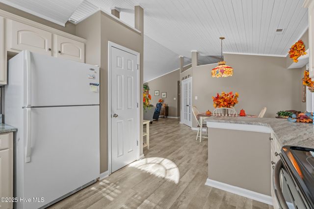 482 Pepper Breeze Avenue SW, Calabash, NC 28467