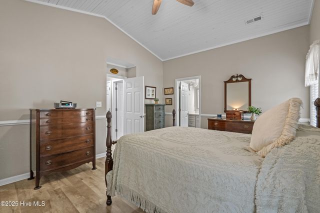 482 Pepper Breeze Avenue SW, Calabash, NC 28467