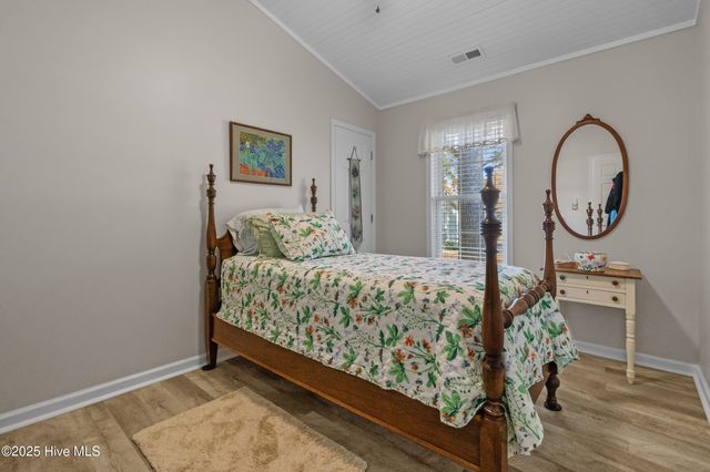 482 Pepper Breeze Avenue SW, Calabash, NC 28467