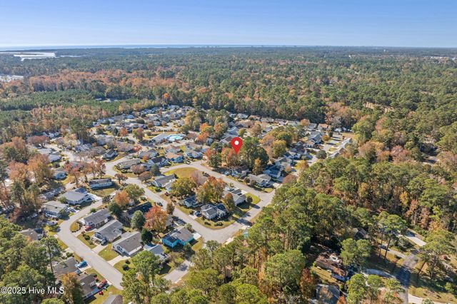 482 Pepper Breeze Avenue SW, Calabash, NC 28467