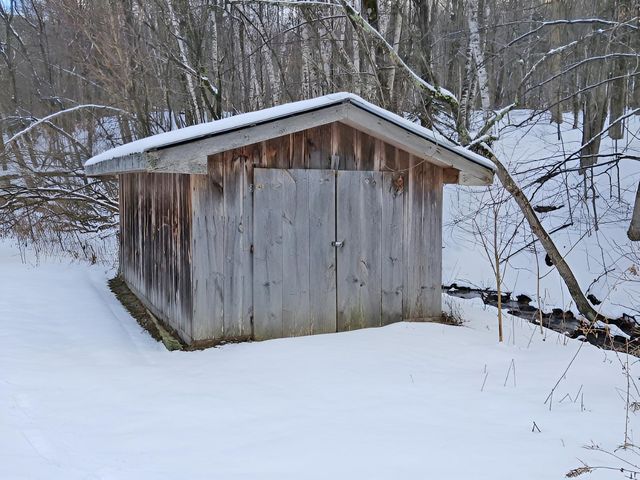 409 Jim Town Road, Danby, VT 05739