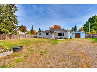 1253 30TH St, Springfield, OR 97478