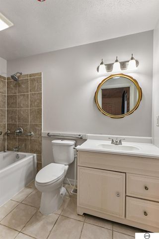 3929 Lewis Avenue, Lincoln, NE 68521