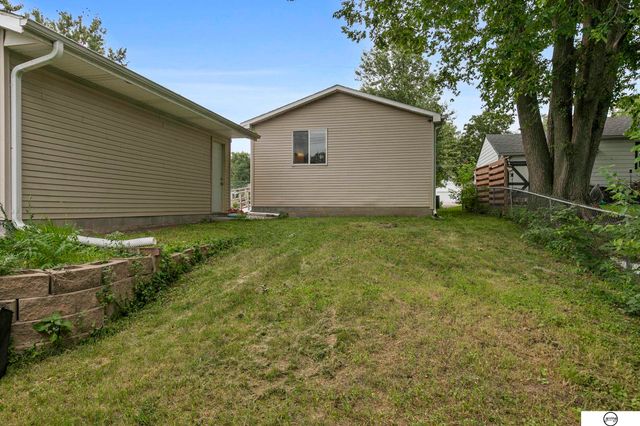 3929 Lewis Avenue, Lincoln, NE 68521