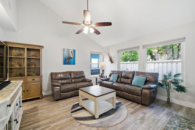 800 Bay Drive 17, Niceville, FL 32578