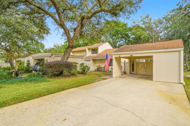 800 Bay Drive 17, Niceville, FL 32578