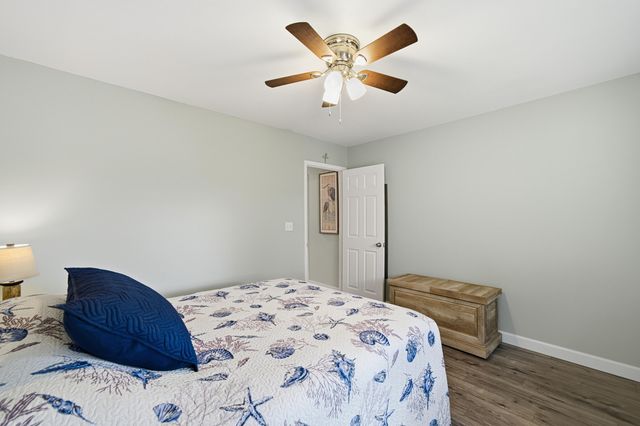 800 Bay Drive 17, Niceville, FL 32578