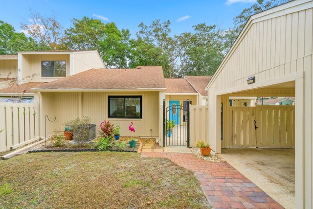 800 Bay Drive 17, Niceville, FL 32578