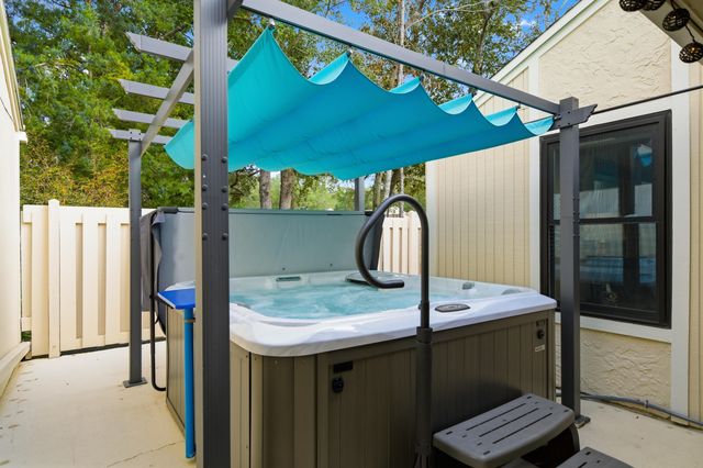 800 Bay Drive 17, Niceville, FL 32578