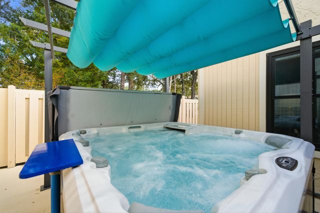 800 Bay Drive 17, Niceville, FL 32578