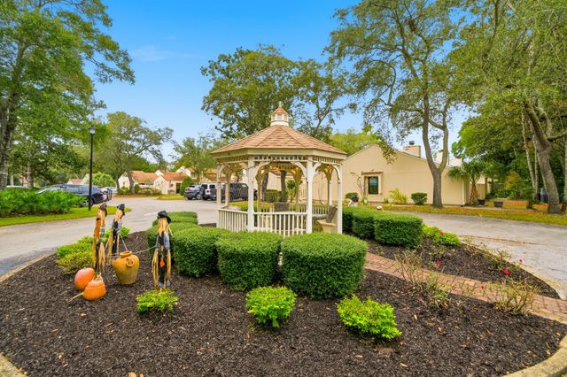 800 Bay Drive 17, Niceville, FL 32578