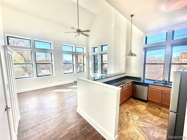 609 E Kirby Street 203, Detroit, MI 48202