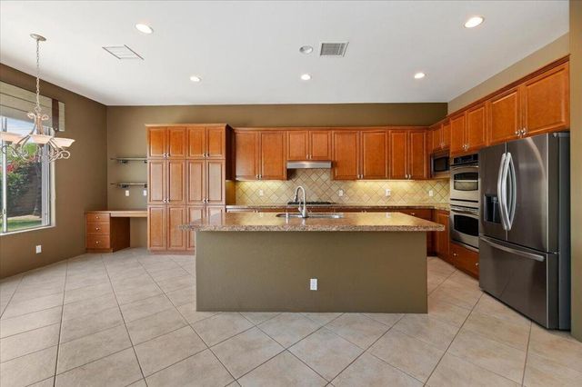 49930 Patti Court, La Quinta, CA 92253