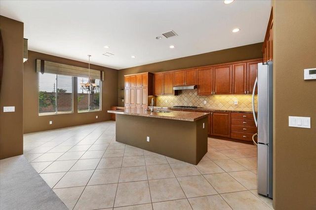 49930 Patti Court, La Quinta, CA 92253