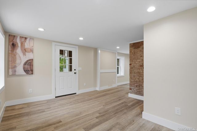 10 Robinson Street, Beacon, NY 12508