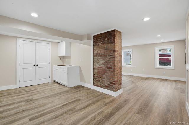 10 Robinson Street, Beacon, NY 12508