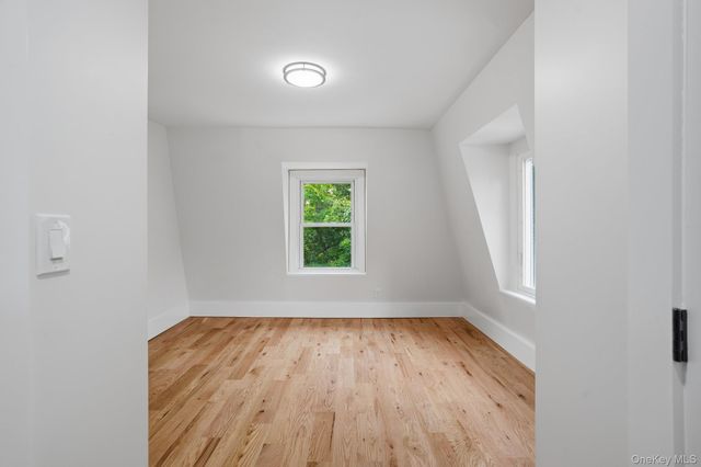 10 Robinson Street, Beacon, NY 12508