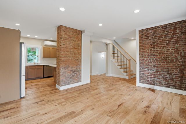 10 Robinson Street, Beacon, NY 12508