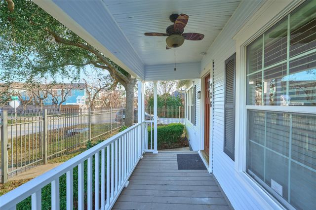 726 E 26th Street, Houston, TX 77009