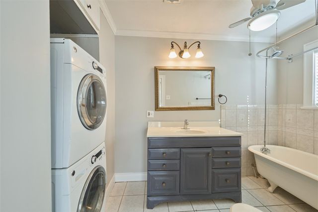 726 E 26th Street, Houston, TX 77009