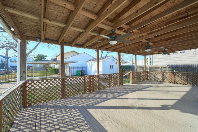 726 E 26th Street, Houston, TX 77009