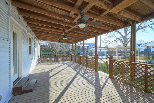 726 E 26th Street, Houston, TX 77009